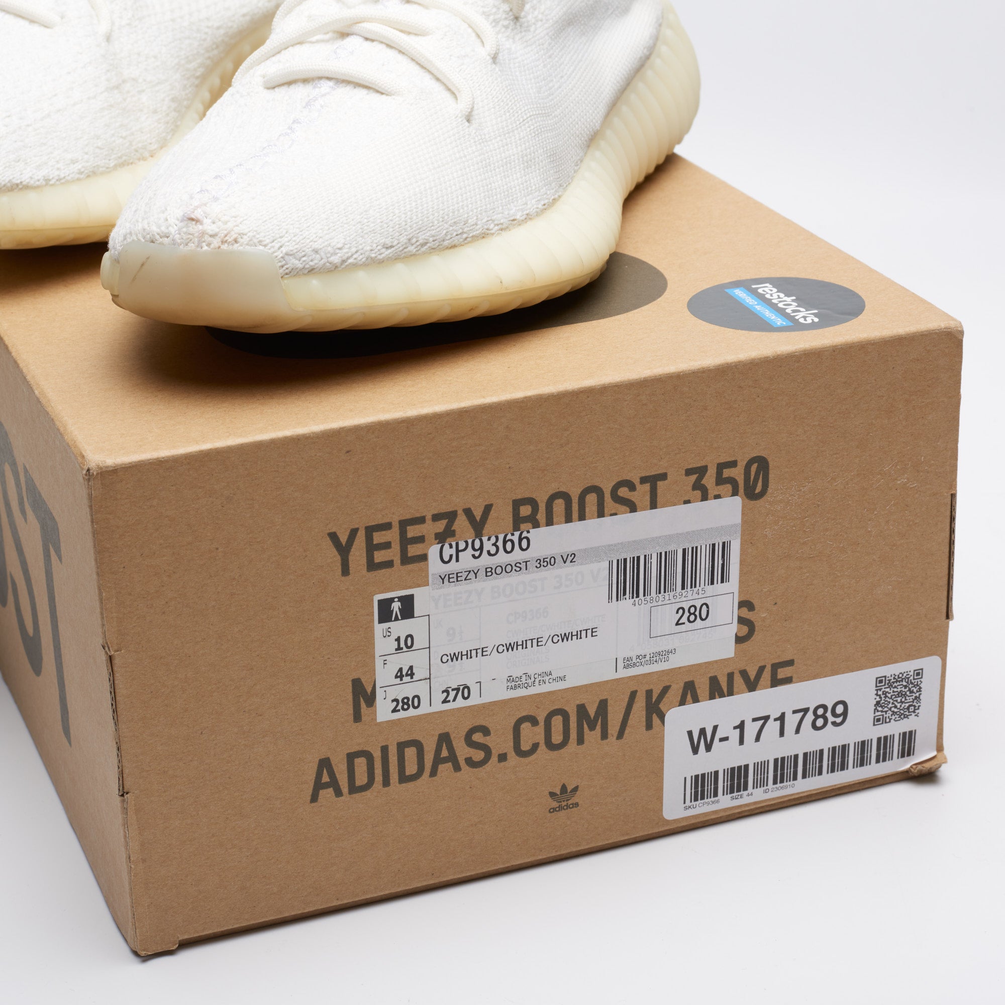 Adidas Men Yeezy Boost 350 V2 'Triple White' Shoes - Size 8.5