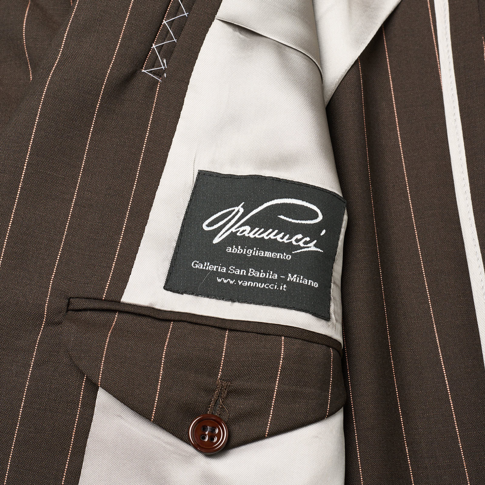 VANNUCCI Milano Brown Pinstripe Wool Super 100's Suit EU 46 NEW US 36